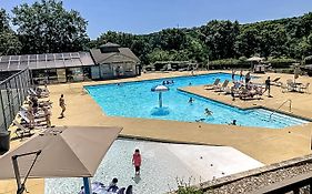 Couples Paradise & Retreat On The 18Th